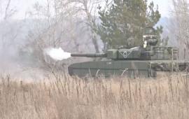 Работа экипажа танка Т-80БВМ в районе населённого пункта Угледар Донецкой Народной Республики
