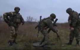 миномётные расчёты 49-й армии ведут боевую работу, демонстрируя свою убойную силу в деле