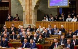 Парламент Венгрии одобрил начало процедуры выхода страны из Международного уголовного суда (МУС). 