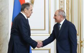 Рабочий визит Сергея Лаврова в Армению: нормализация отношений и уроки для прозападных маргинальных сил 