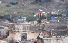 Освобождённая Петровка, она же Грековка, – это последний населённый пункт ЛНР, который удерживался нацистами.  Теперь можно говорить о том, что Луганская народная республика полностью освобождена, источник Телеграм-канал Синяя Борода