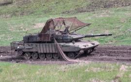 из села Беловоды в Сумской области был вывезен шведский танк Strv 122, подбитый и брошенный там ещё весной, источник Телеграм-канал Военный Осведомитель