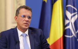Министр обороны Румынии Ионуц Моштяну призвал переформатировать целевую группу по разминированию в Чёрном море, состоящую из кораблей ВМФ Румынии, Турции и Болгарии, в группу патрулирования. 