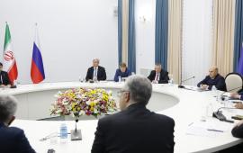 Официальная встреча российского премьер-министра Михаила Мишустина с первым вице-президентом Ирана Мохаммадом Резой Арефом состоялась на полях заседания Евразийского межправительственного совета в Кыргызстане, в Чолпон-Ата на берегу озера Иссык-Куль. 