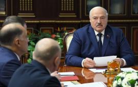 Президент Белоруссии А. Лукашенко провел совещание по вопросам глобальной международной обстановки и развитию белорусско-американских отношений.