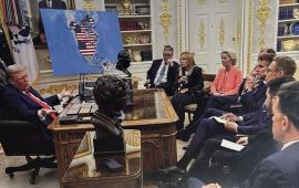 Один из фотоколлажей на Гренландскую тему из соцсетей американского президента Трампа