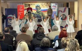 в донецкой школе №119 в честь погибших защитников Донбасса открыли шесть Парт Героя. Каждая такая парта носит имя героя и посвящена его жизненному пути. Все они – ученики разных выпусков этой школы, источник Телеграм-канал Пушилин Д.В.