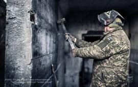 у Днепропетровска ВСУ возводят линию обороны. ВСУ силами 783-й бригады Специальной службы транспорта МО Украины возводят оборонительные укрепления у Днепропетровска. Зафиксировано строительство укреплений, работа экскаваторов по выкапыванию глубоких траншей и укладка металлических конструкций для их укреплений, также фиксируются укладка арматуры и заливка бетоном линии обороны, источник Телеграм-канал Дневник Десантника