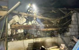 Герани поразили в районе Артёмовки Харьковской области некие ангары, источник Телеграм-канал Хроники Гераней