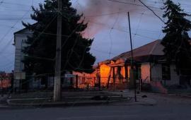 Три УМПК-250 прилетели по кафе в Славянске, источник Телеграм-канал Хроники Гераней