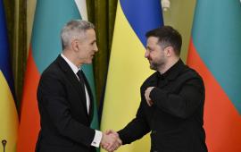 30 марта Болгария подписала с Украиной соглашение о сотрудничестве в сфере обороны сроком на десять лет. 