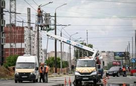 украинские власти начали устанавливать в Запорожье антидроновые коридоры из-за регулярных прилётов российских FPV-дронов на дорогах, источник МАХ-канал Военный Осведомитель