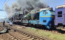 очередные локомотивы, поражённые «Геранями» в районе Запорожья и Кривого рога, источник МАХ-канал Военный Осведомитель