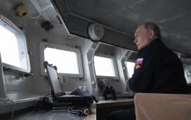 Находясь на борту ракетного крейсера «Варяг», Президент России Владимир Путин сформулировал, пожалуй, наиболее серьёзную на данный момент реакцию Москвы на западную охоту за так называемым российским теневым флотом.