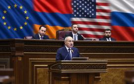 Премьер-министр Армении Никол Пашинян представил в парламенте программу правительства, сотканную из противоречий