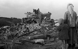 2 ноября 1942 года указом Президиума Верховного Совета была создана Чрезвычайная государственная комиссия по установлению и расследованию злодеяний немецко-фашистских захватчиков и их союзников и причиненного ими ущерба. Подготовленные ею материалы использовались во время судов над нацистами и их пособниками, а также в ходе Нюрнбергского процесса.