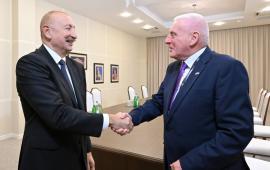 Лондон и Баку открывают новую страницу дружбы, не привлекая внимания к деталям